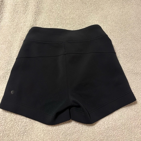 Lululemon Black In-Form Short Sporty Lounge - Picture 6 of 15